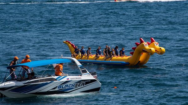 Курортники лето море пляж