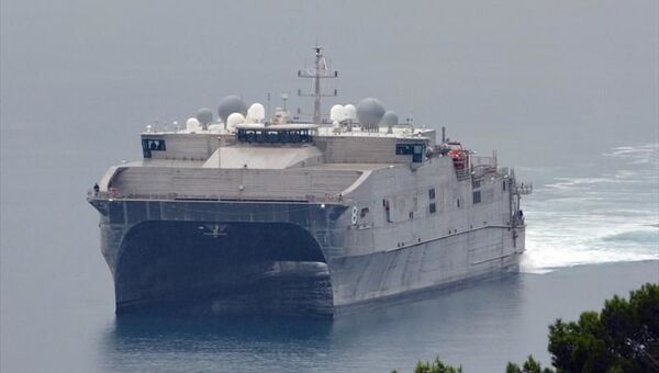 Десантный корабль США USNS Yuma