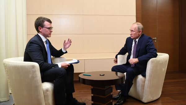Президент РФ В. Путин ответил на вопросы СМИ по ситуации в Нагорном Карабахе