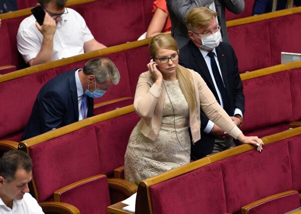 Лидер партии Батькивщина Юлия Тимошенко на торжественном заседании Верховной рады Украины по случаю 30-й годовщины принятия Декларации о государственном суверенитете Украины.