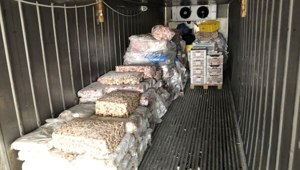 На консервном заводе в Крыму нашли более 5 тонн опасных продуктов