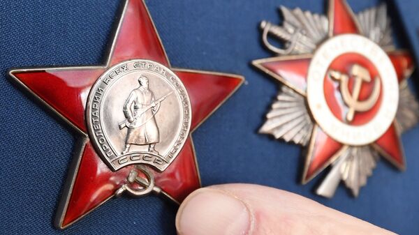 Орден Красной Звезды и Орден Отечественной войны (справа) ветерана Великой Отечественной войны Алексея Дмитриевича Самохина