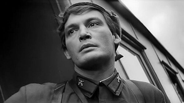 Кадр из фильма Офицеры (1971). В роли Ивана Варравы - Василий Лановой