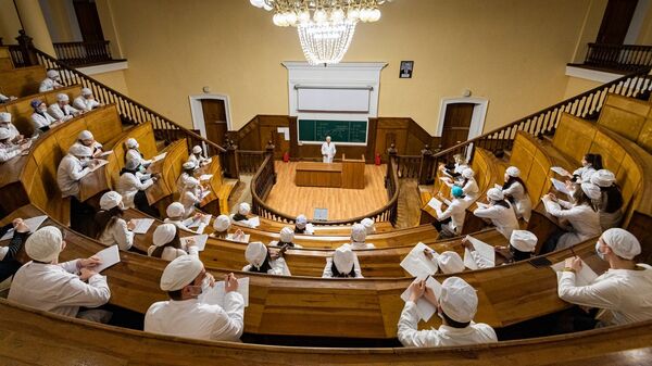 Медицинской академии им. С.И. Георгиевского – одному из старейших вузов Крыма – исполнилось 90 лет