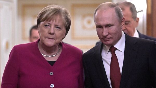 Встреча президента РФ В. Путина с канцлером Германии А. Меркель. Архивное фото