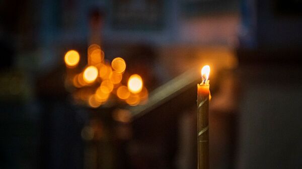 Свеча в православном храме
