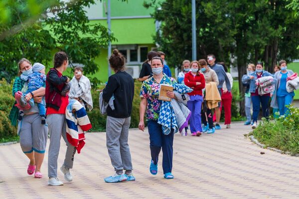 Эвакуация Республиканской детской клинической больницы в Симферополе Эвакуация Республиканской детской клинической больницы в Симферополе