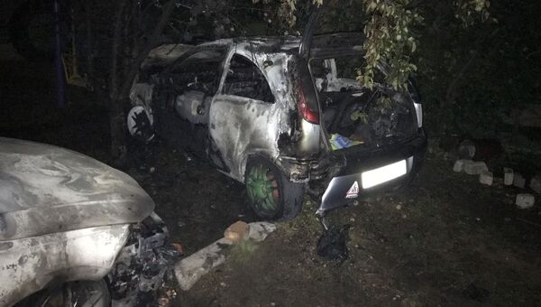 Два автомобиля сгорели в Симферопольском районе