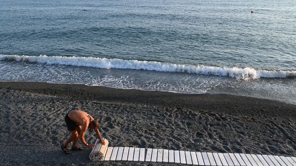 Пляж в Сочи