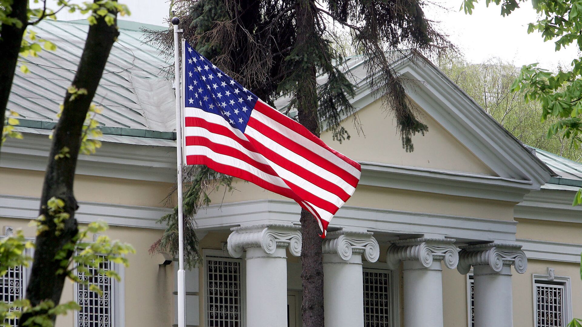 Здание посольства США в Минске - РИА Новости, 1920, 09.09.2021