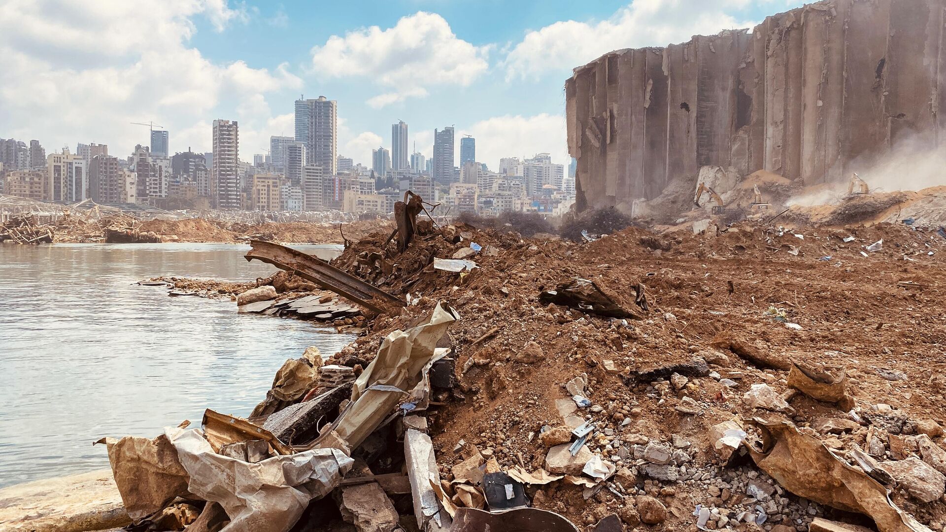 Порт Бейрута после взрыва - РИА Новости, 1920, 15.09.2021