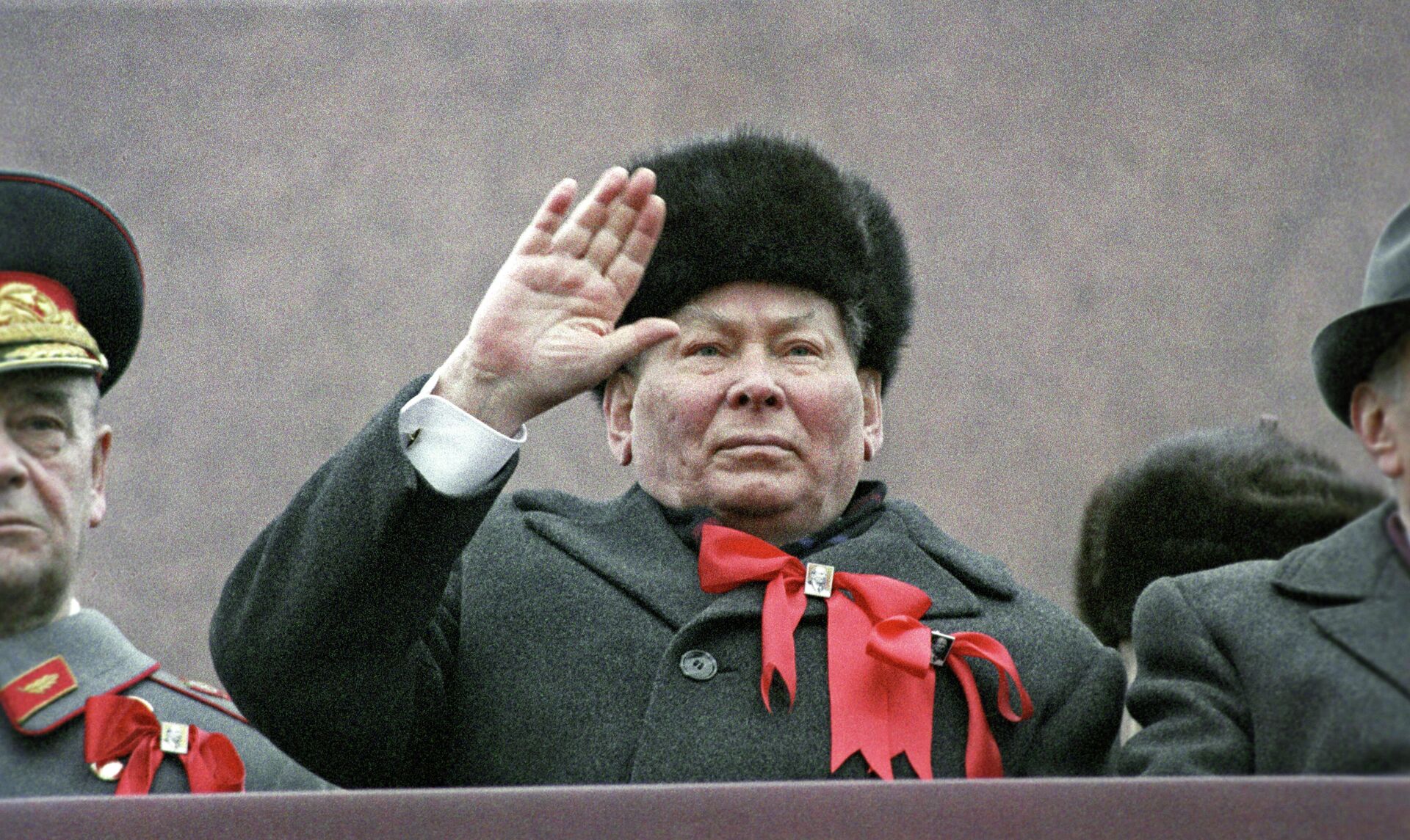 Генеральный секретарь ЦК КПСС, Председатель Президиума Верховного Совета СССР Константин Черненко Генеральный секретарь ЦК КПСС, Председатель Президиума Верховного Совета СССР Константин Черненко - РИА Новости, 1920, 23.09.2021