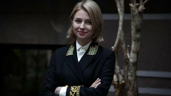 Наталья Поклонская в дипломатическом мундире