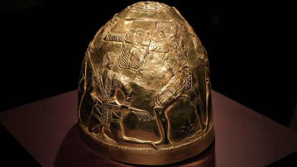Cкифский золотой шлем IV века до н. э.