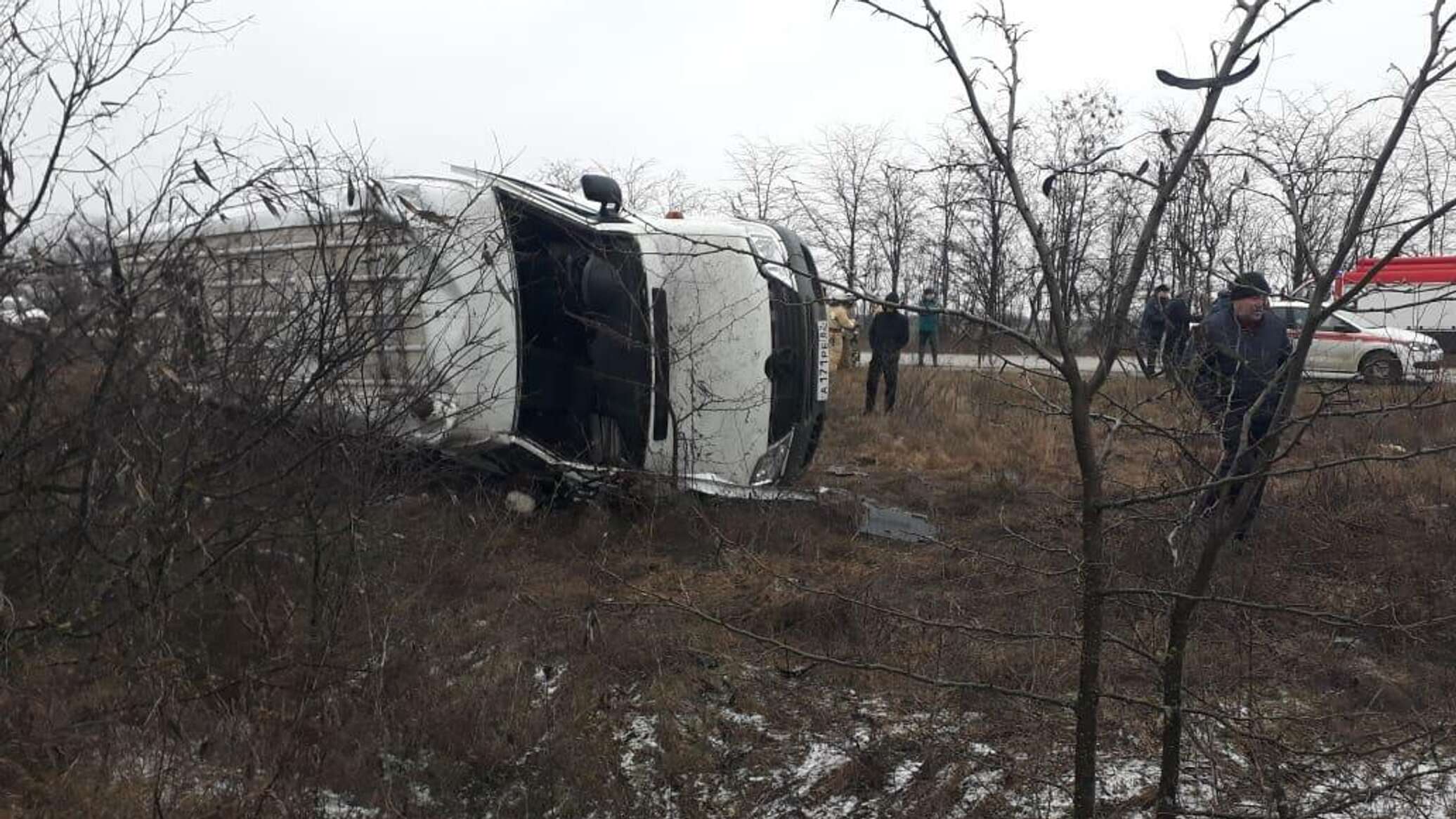 Новости крыма свежие что произошло. В Крыму перевернулся автобус. Авария Кировский район Крым. Крым Кировский район авария 2022. Авария в Кировском районе Крым.