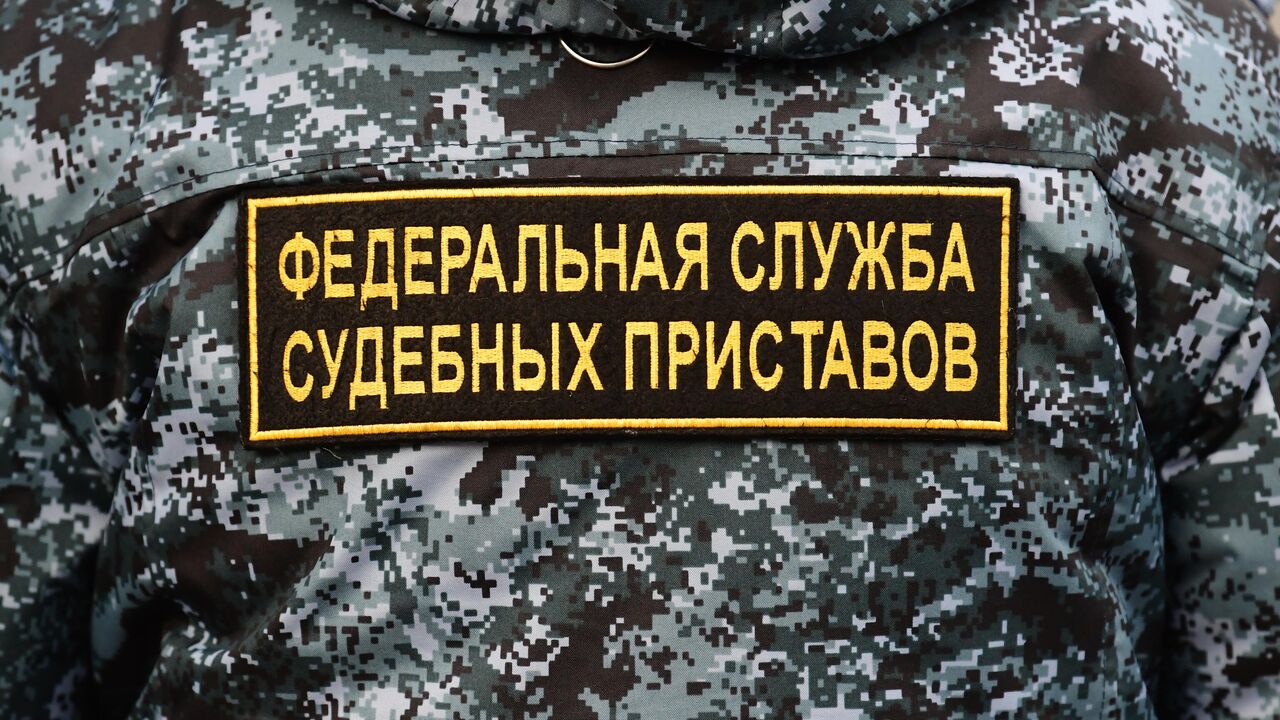 Алиментчик из Балаклавы задолжал дочери 1,5 млн и бегал от приставов - РИА  Новости Крым, 04.09.2023