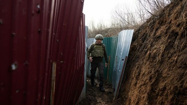Президент Украины Владимир Зеленский посетил позиции ВСУ в Донбассе