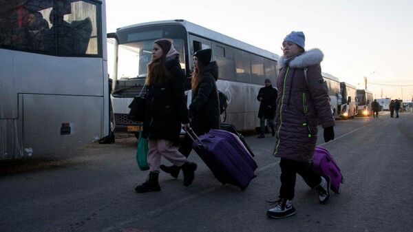 Беженцы, прибывшие в Крым с территории Украины