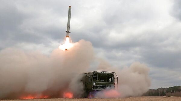 Работа ракетного комплекса Искандер по целям ВСУ