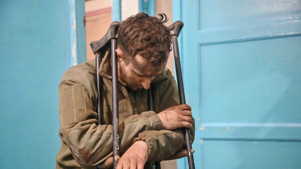 Военнопленным ВСУ оказывают помощь в Новоазовской ЦРБ