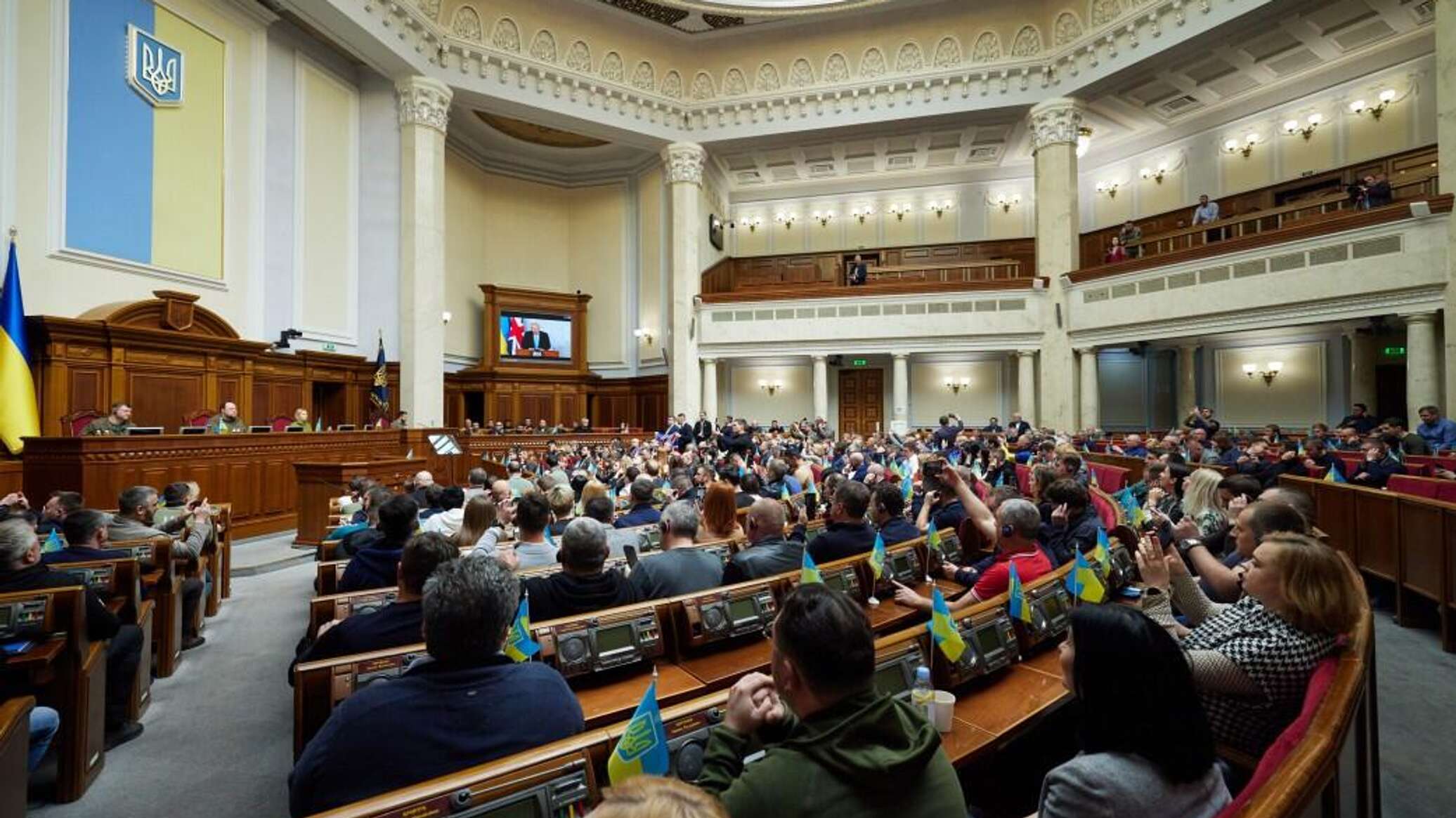 Рада украины. Верховная рада. Украинская рада. Депутаты Верховной рады. Депутат украинской рады.