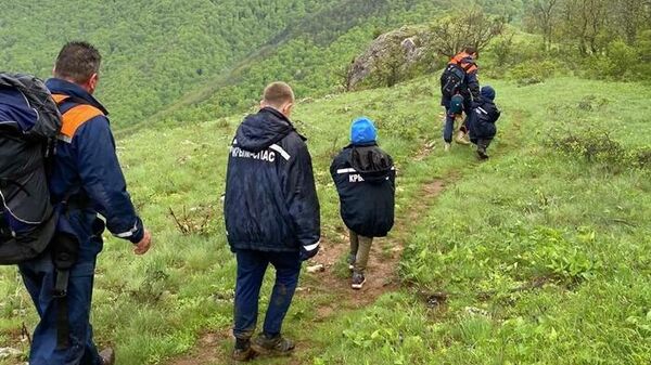 Группа туристов с детьми потерялась в Большом каньоне Крыма