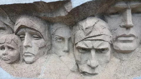 Мемориал на месте расстрелов мирного населения в с. Дубки Симферопольского района