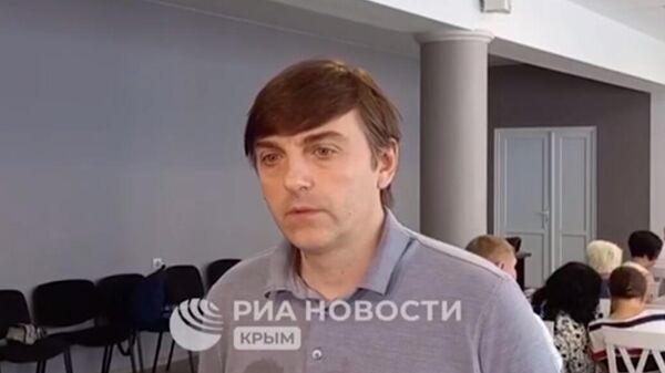 Министр просвещения РФ Сергей Кравцов приехал в Мелитополь и встретился с местными учителями