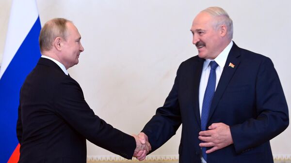 Президент РФ В. Путин и президентом Белоруссии А. Лукашенко