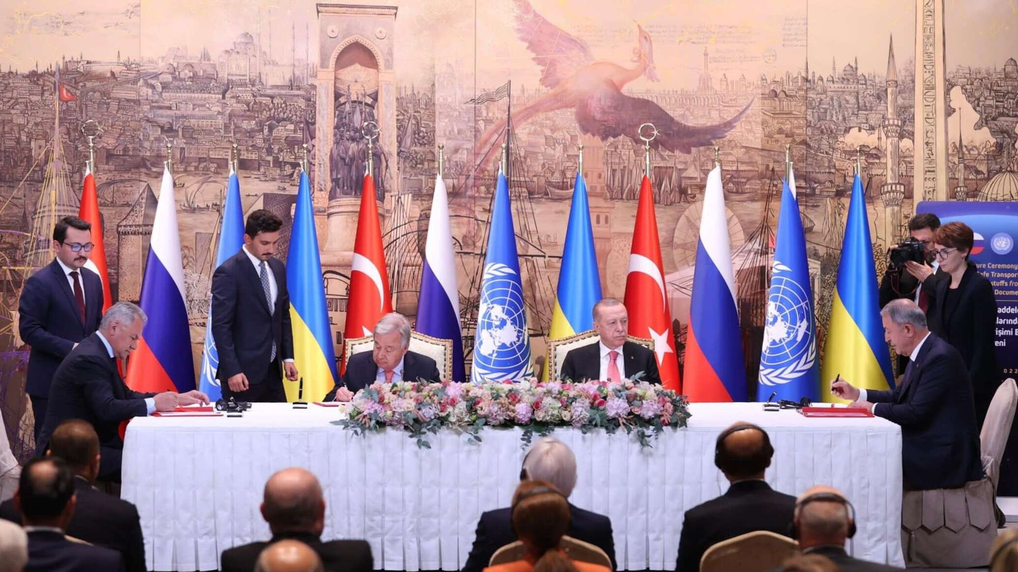 Стамбульский договор с украиной 2022 года. ООН Турция. Россия и ЕС. Переговоры в Стамбуле фото. Россия Турция Азербайджан.