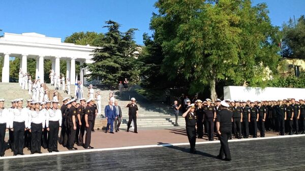 Вице-адмирал Соколов на церемонии присвоения имени Андрей Палий катеру в Севастополе
