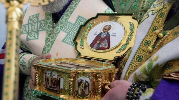 В кафедральный собор Александра Невского в Симферополе прибыл ковчег с мощами преподобного Сергия Радонежского