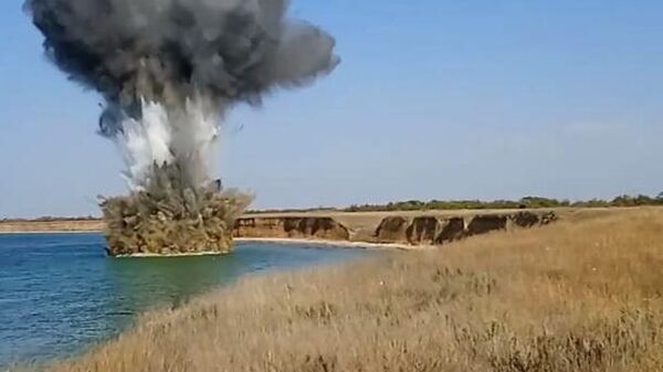 В Черноморском районе Крыма у берег уничтожили якорную мину