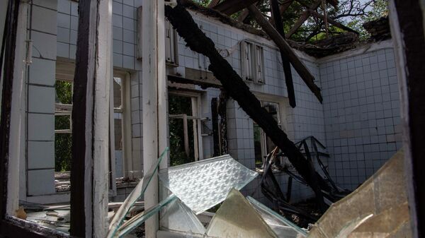 Последствия обстрела Васильевской центральной городской больницы в Запорожской области