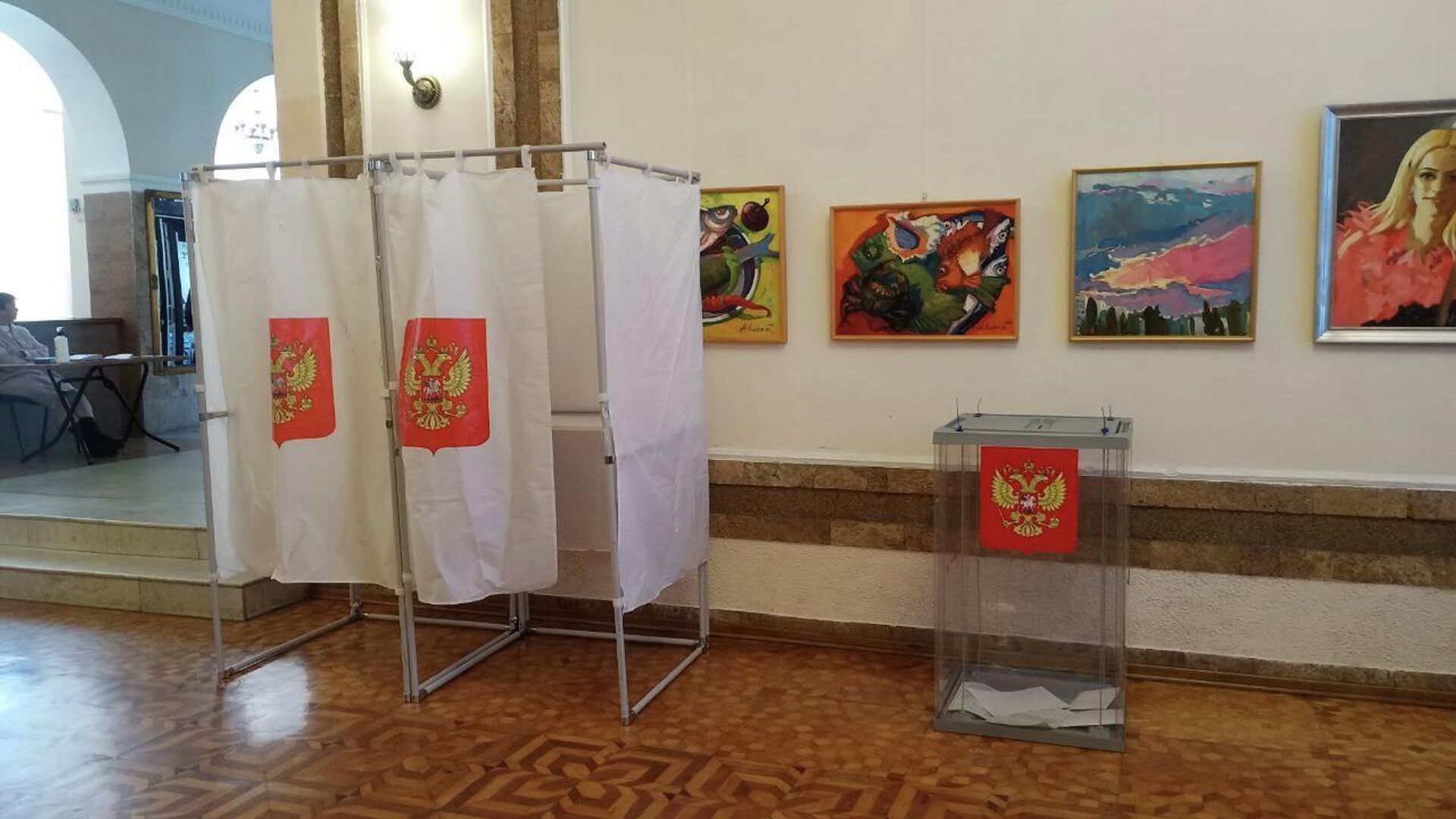 Участок для голосования на референдуме в Севастополе - РИА Новости, 1920, 23.09.2022
