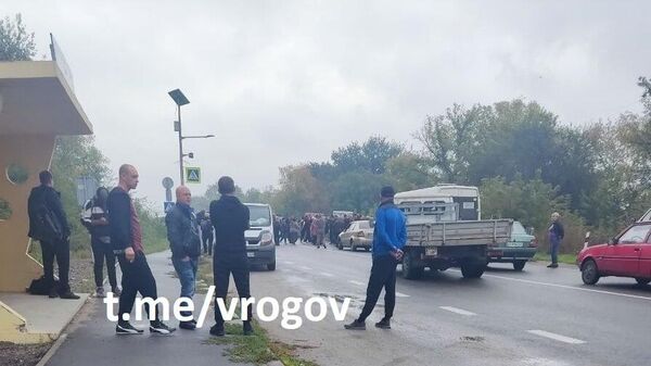 В Запорожской области жители перекрыли Ореховское шоссе