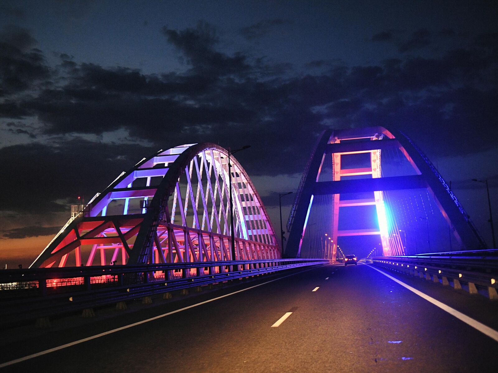 Крымский мост подсветка