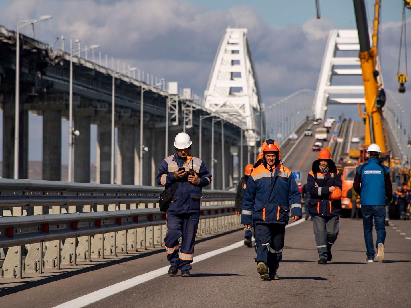 Крымский мост отремонтировали