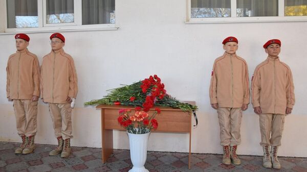 Памятная доска в честь героя СВО рядового Максима Старовойтова установлена в школе №23 Симферополя