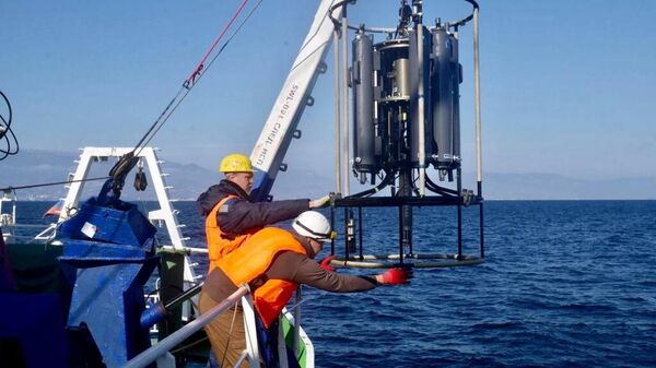 Ученые обнаружили новые источники метана в трех местах у побережья Крыма  