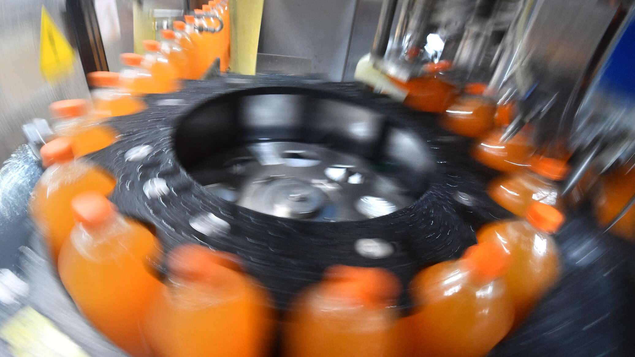 Помощь производствам 2022. Производство газированных напитков. Закрытие производства. Линия розлива сладких напитков.