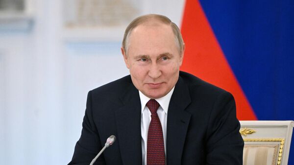 Президент РФ Владимир Путин провел заседание Госсовета по вопросам реализации молодёжной политики