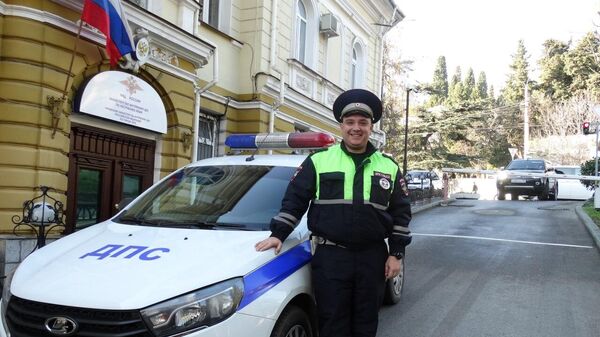 Сотрудник ГИБДД в Крыму помог роженице добраться в больницу