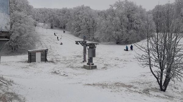 Снег на Ай-Петри в Крыму