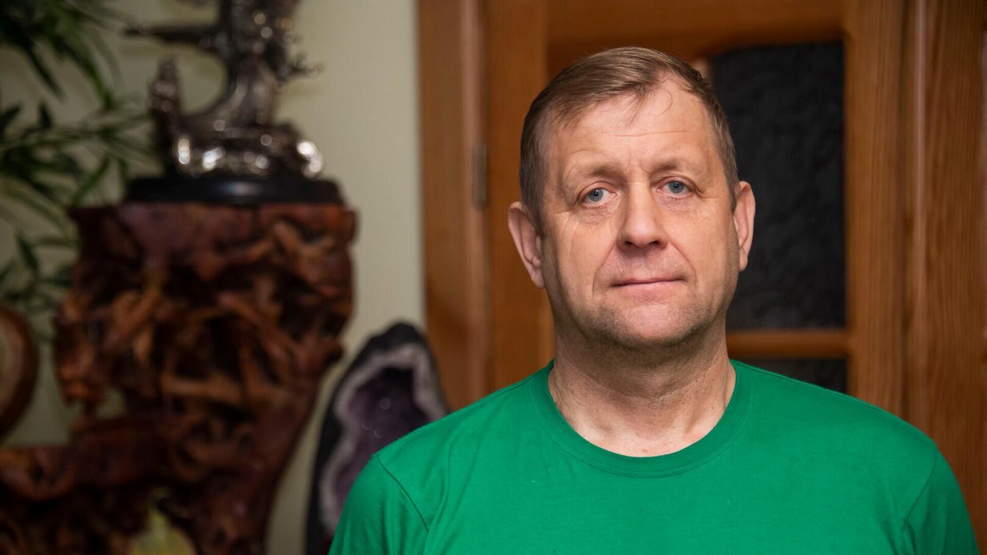 Олег Зубков, основатель зоопарка Сказка и парка львов Тайган Олег Зубков, основатель зоопарка Сказка и парка львов Тайган - РИА Новости, 1920, 25.06.2025