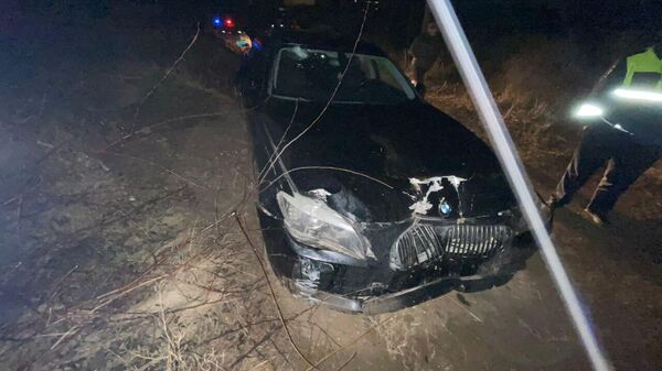 В Керчи мужчина на BMW без водительских прав сбил двух детей и скрылся с места аварии