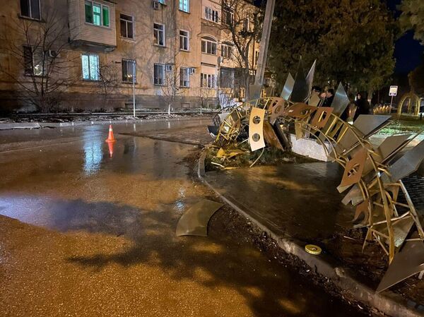 В Керчи мужчина на BMW без водительских прав сбил двух детей и скрылся с места аварии