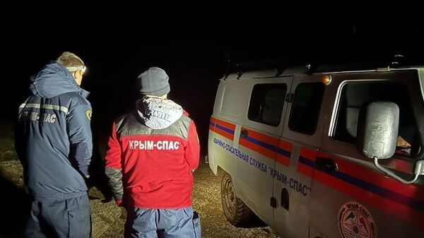 Крымские спасатели сняли трех туристов с горы Южная Демерджи