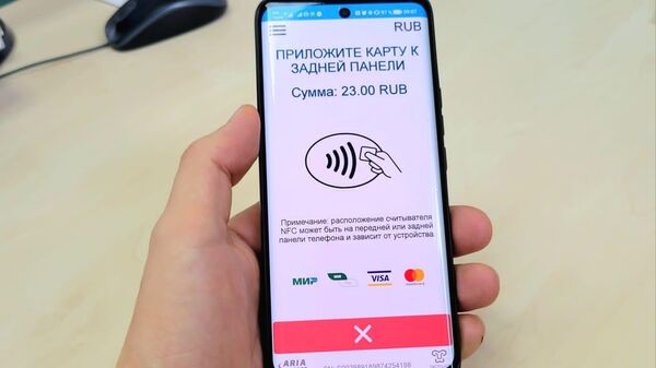 Крымский бизнес теперь может использовать смартфон в качестве терминала и принимать безналичную оплату с его помощью