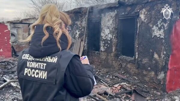 На Кубани при пожаре в жилом доме сгорели трое детей, еще двое и их мать в больнице